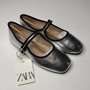 Zara Silver Buckle Shoes Girls Size 1.5 (EUR 33) New
